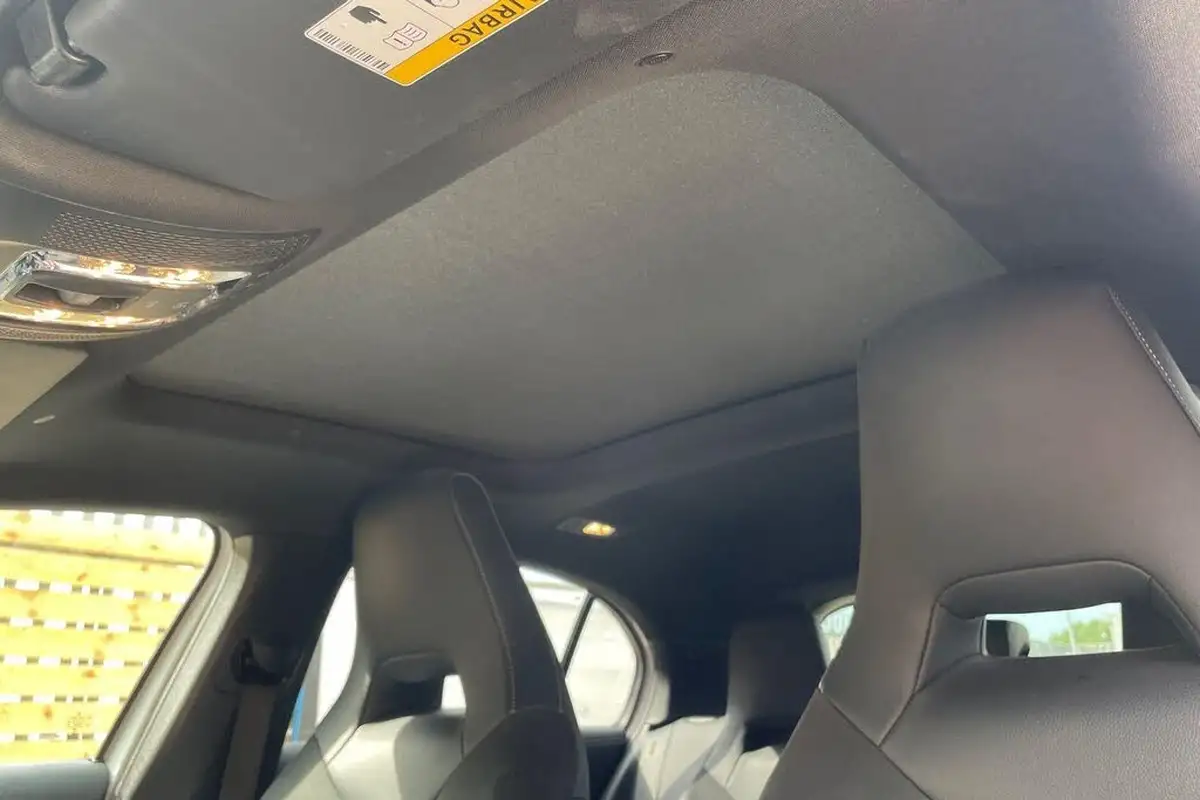 2021-mercedes-benz-a-class-13-a200-exclusive-edition-7g-dct-big-30