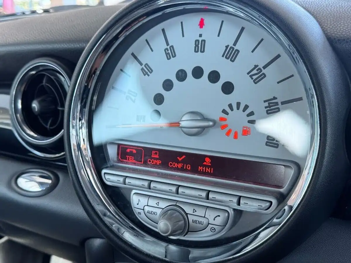 2010-mini-clubman-16-cooper-graphite-big-40