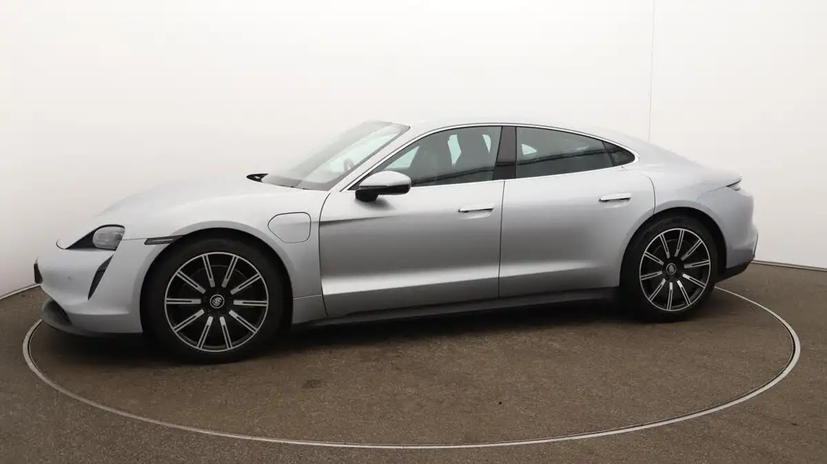 2020-porsche-taycan-e-4s-530ps-big-68
