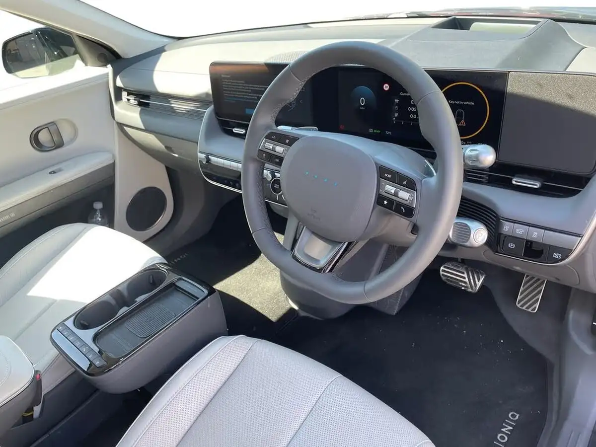 2024-hyundai-ioniq-5-e-ultimate-228ps-84kwh-tech-pack-max-rwd-big-14