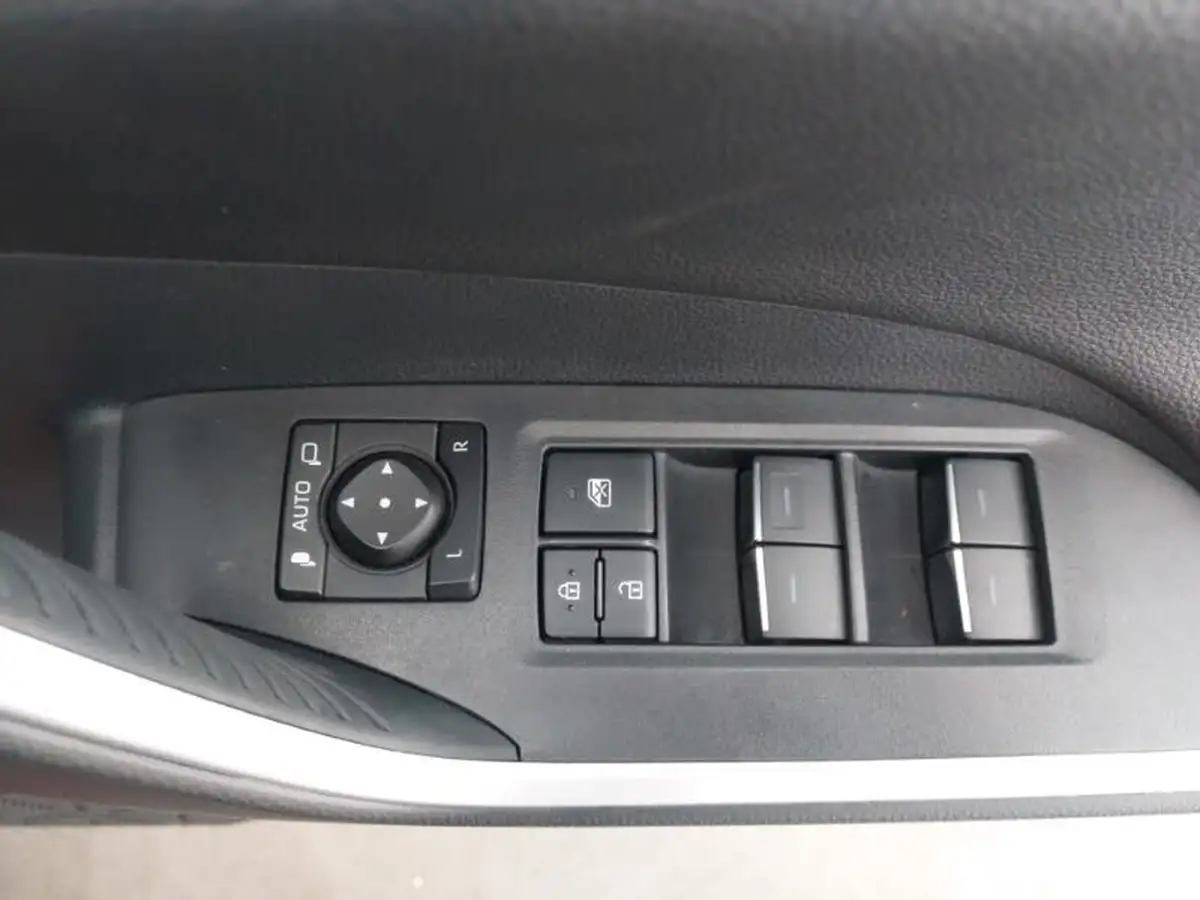 2023-suzuki-across-25-no-trim-big-18