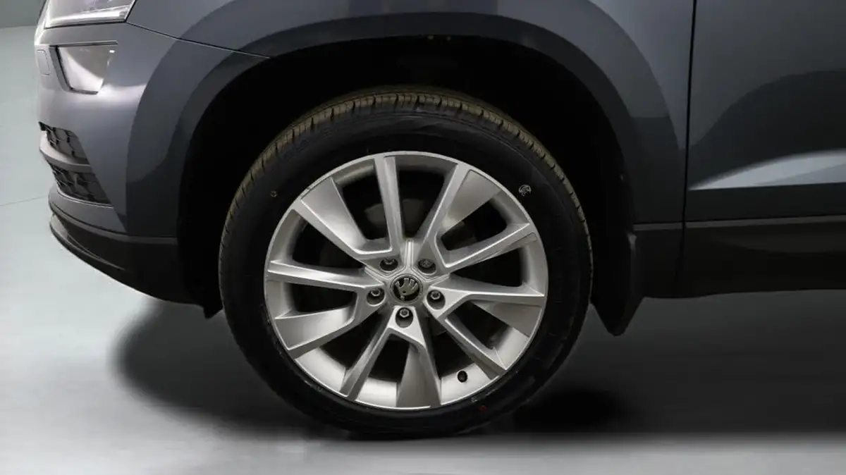 2019-skoda-karoq-15-tsi-se-l-dsg-big-18