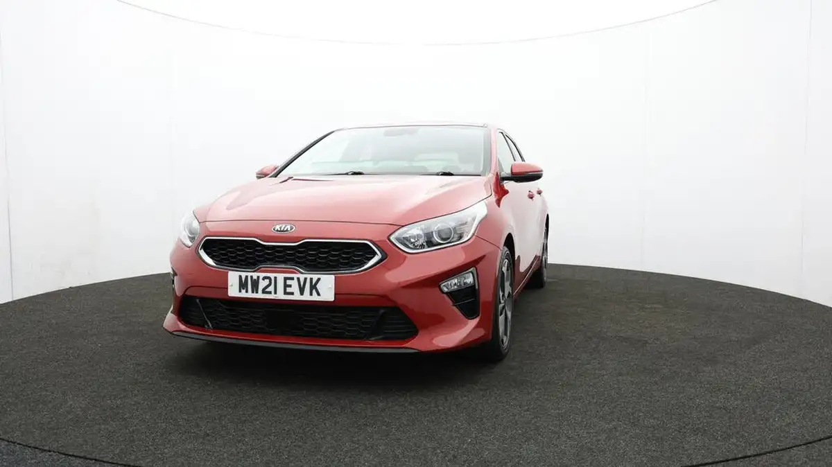 2021-kia-ceed-16crdi-3-48v-mhev-hatchback-big-59
