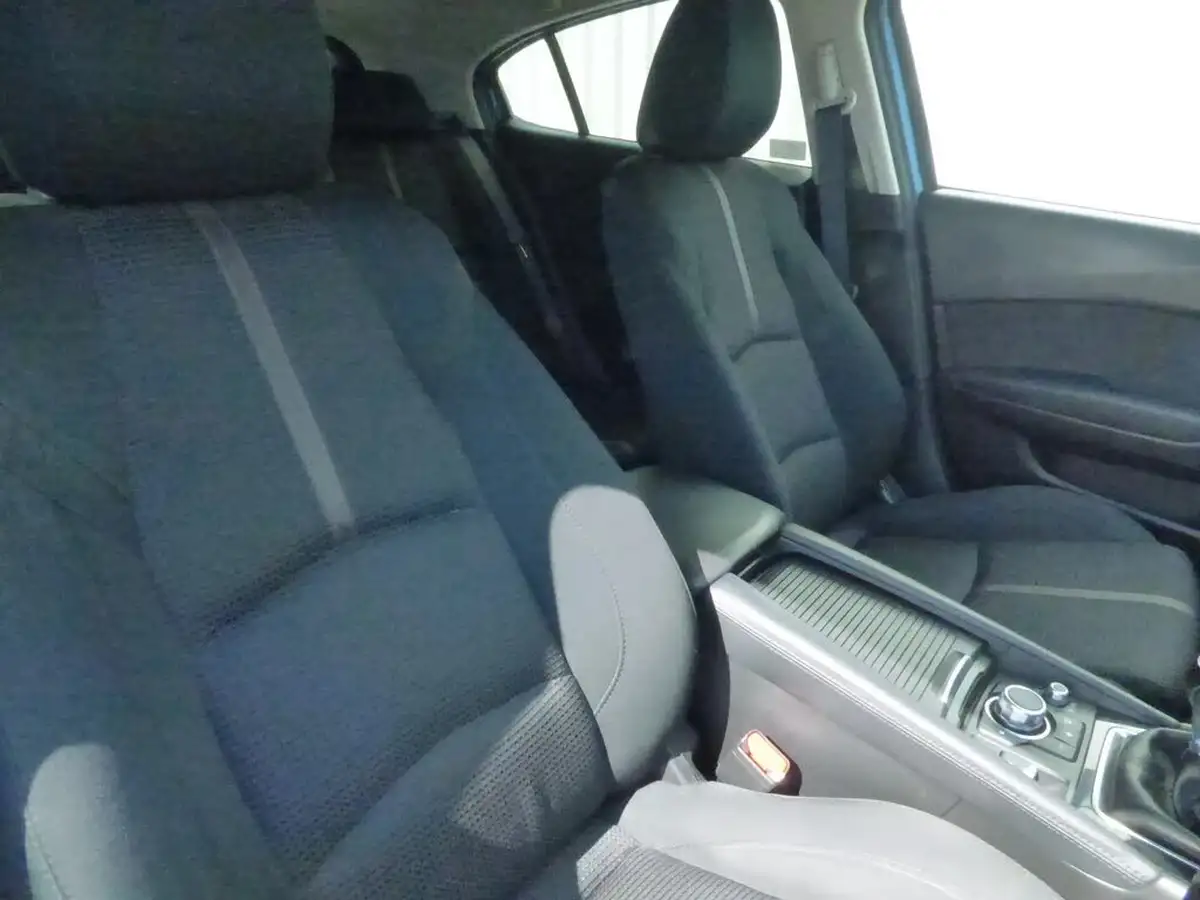 2017-mazda-mazda3-20-se-l-nav-hatchback-5d-big-10