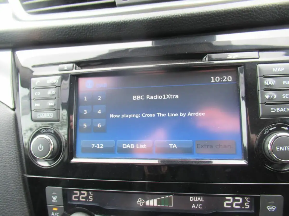 2017-nissan-qashqai-15dci-n-connecta-big-18