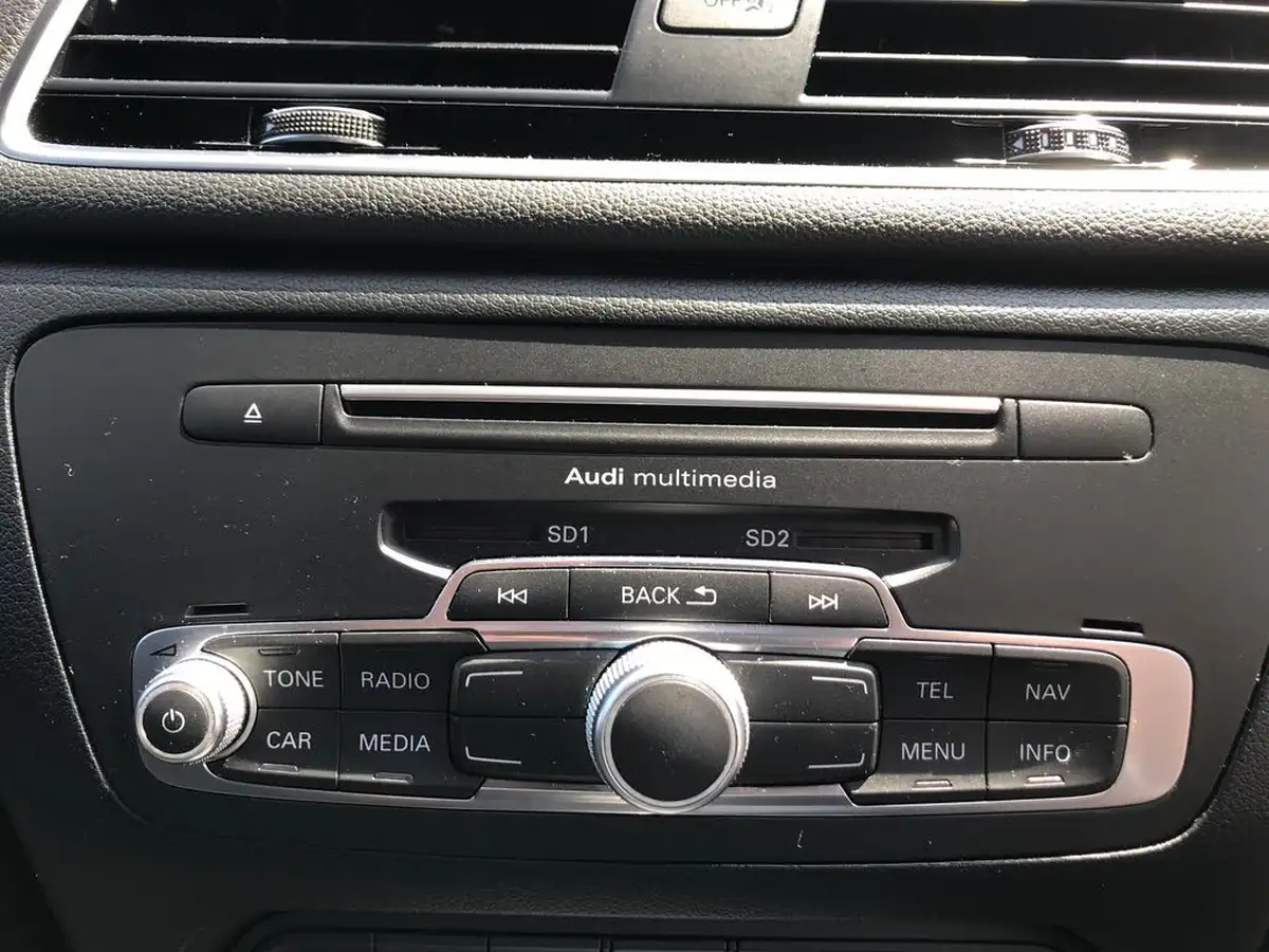 2016-audi-q3-20-tdi-s-line-big-16