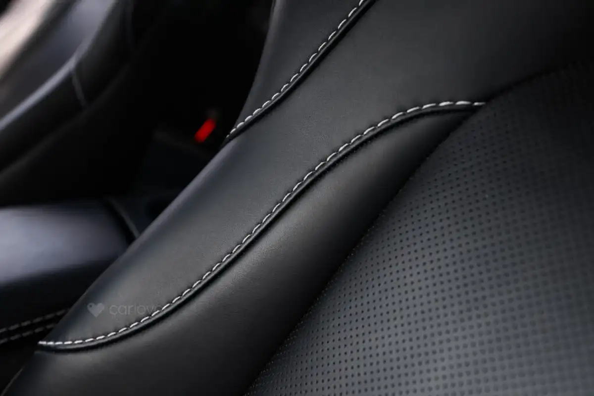 2013-aston-martin-vanquish-59-big-72