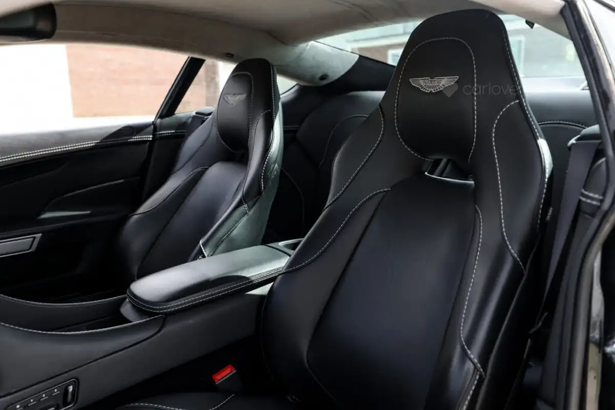 2013-aston-martin-vanquish-59-big-48