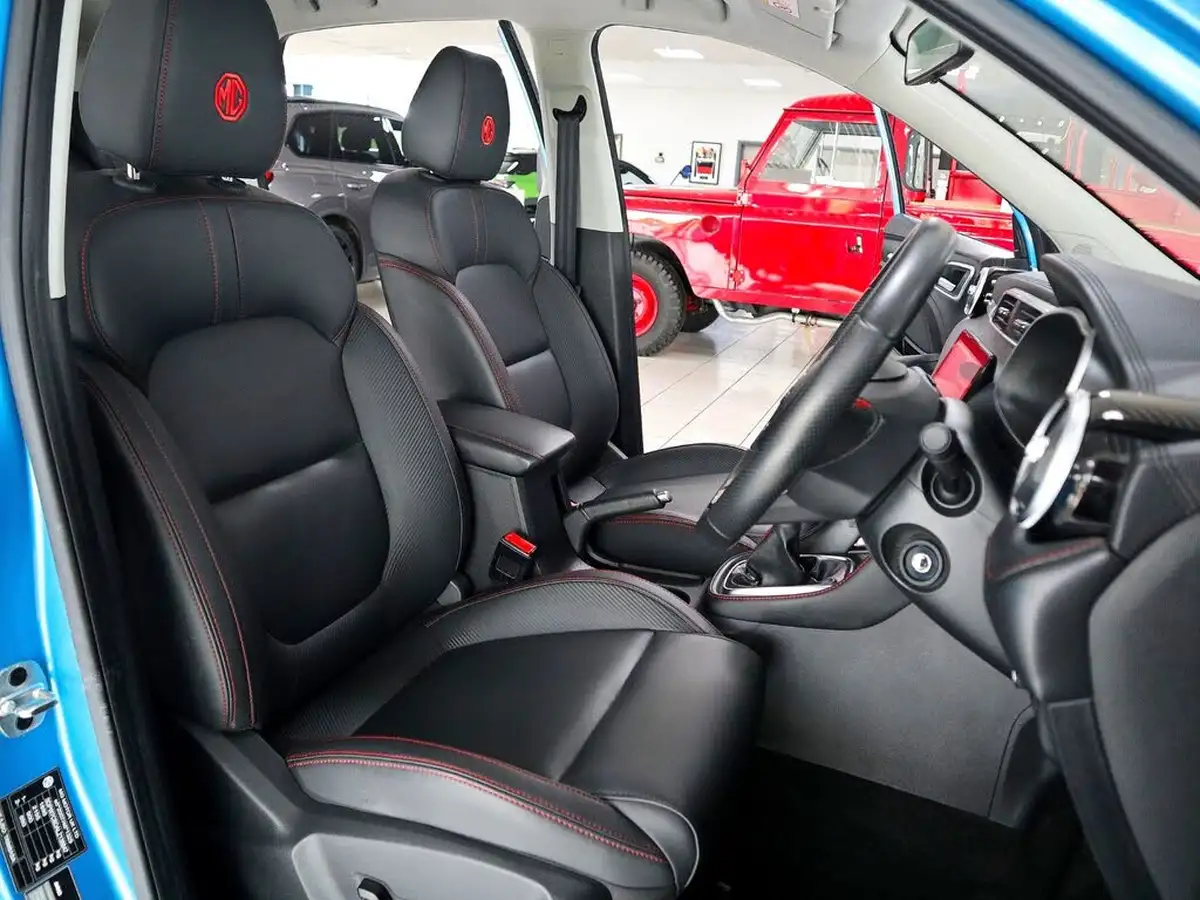 2020-mg-zs-suv-15-vti-tech-exclusive-106ps-big-16