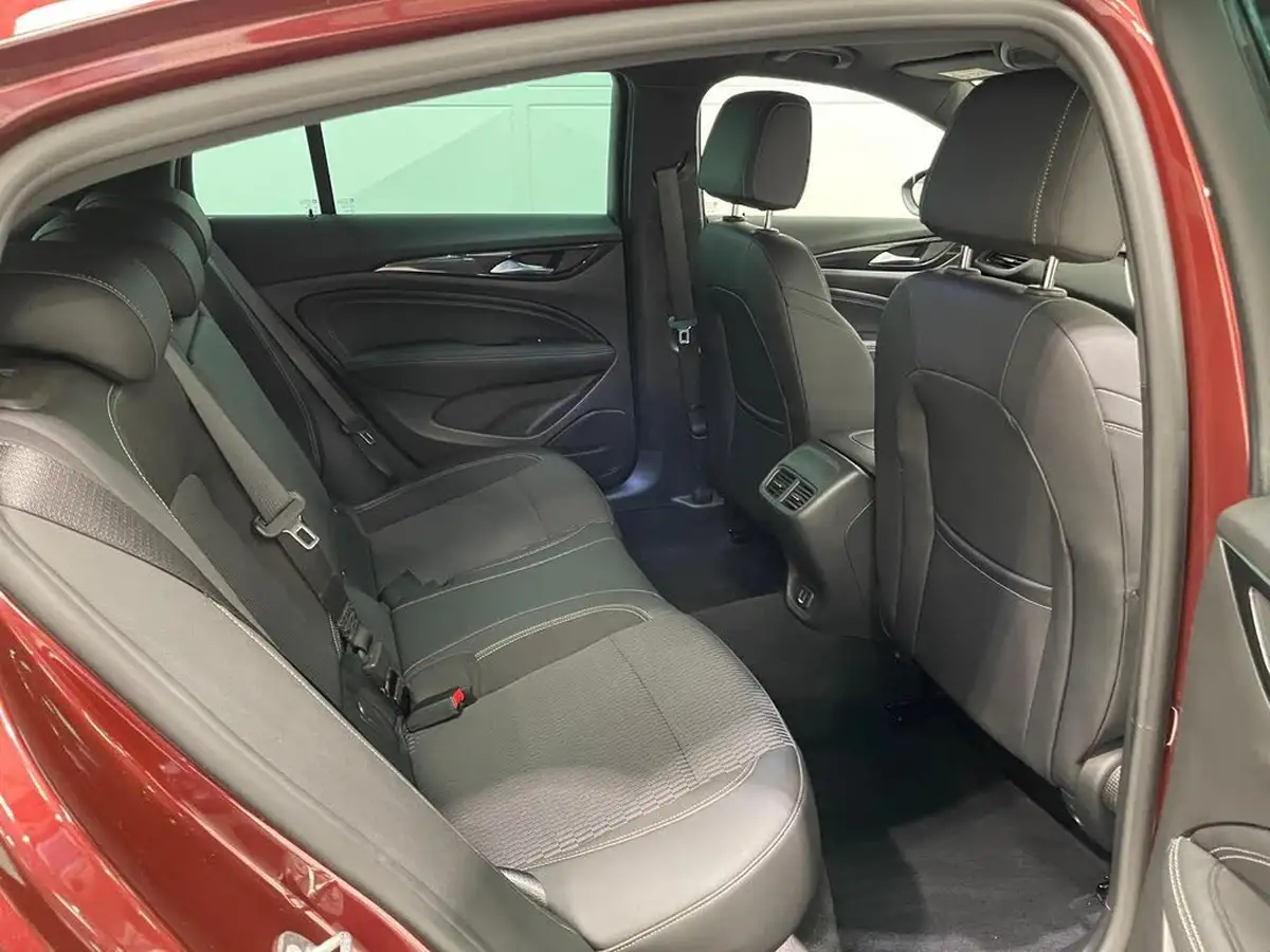 2018-vauxhall-insignia-grand-sport-20td-sri-vx-line-nav-big-29