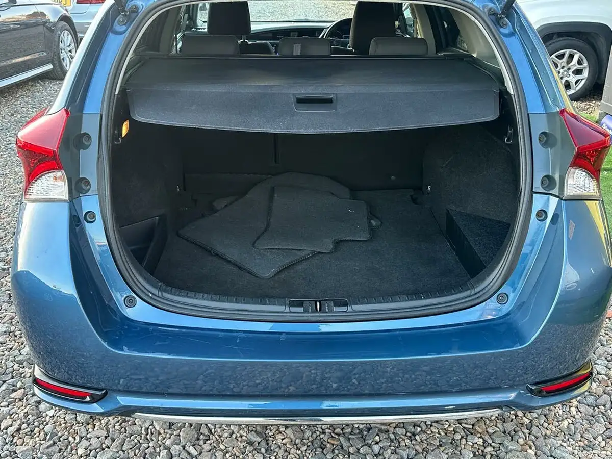 2016-toyota-auris-18-vvt-i-hsd-business-edition-estate-big-37