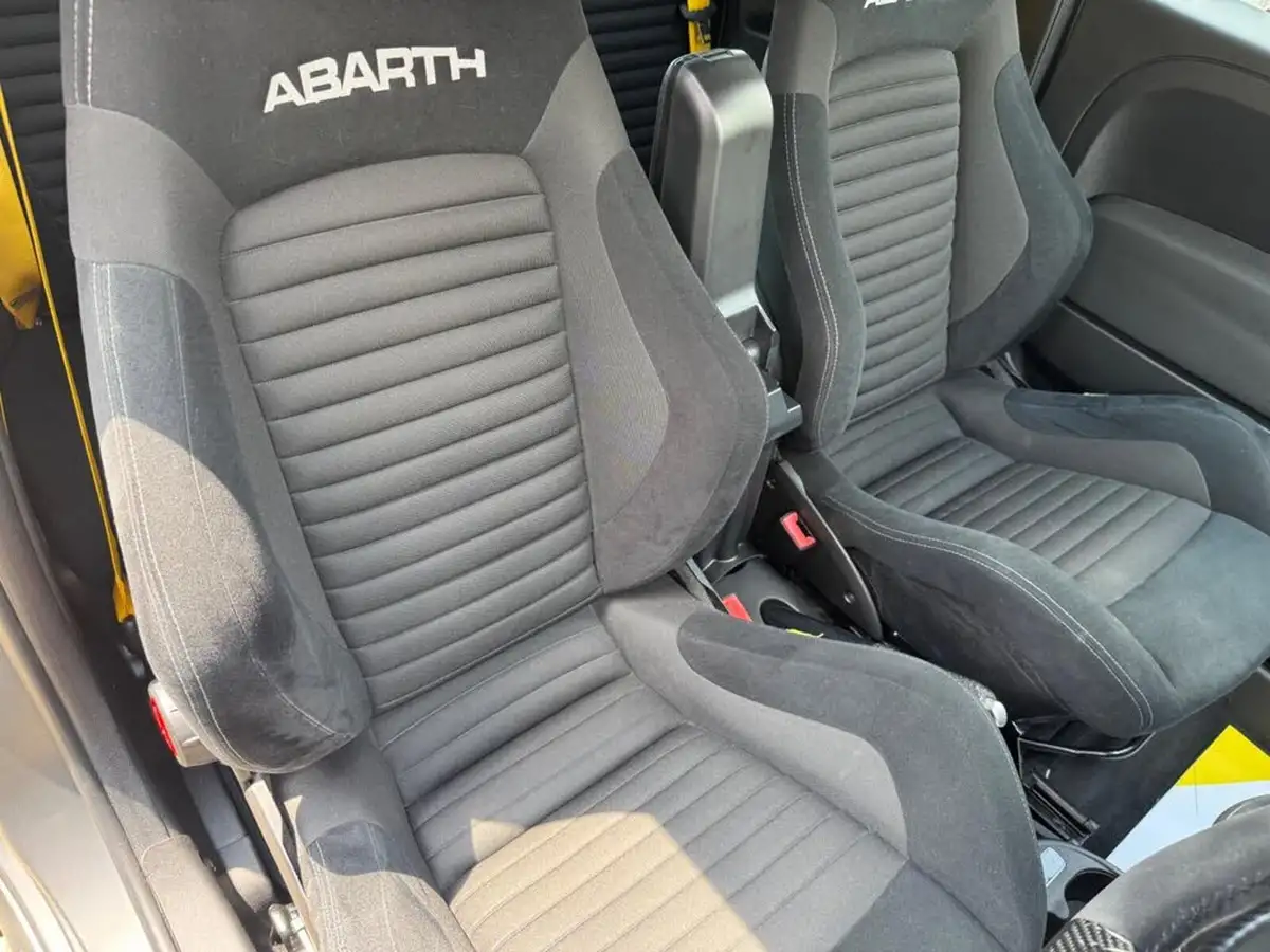 2018-abarth-595-14-tjet-competizione-big-4