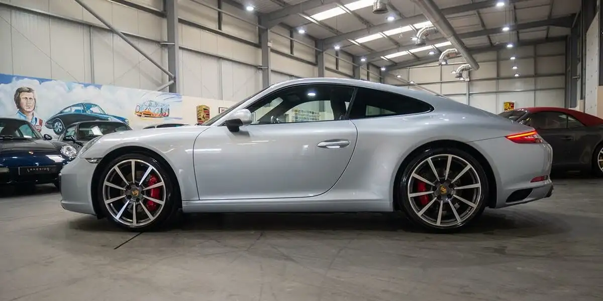 2018-porsche-911-30-carrera-s-420bhp-coupe-pdk-big-6