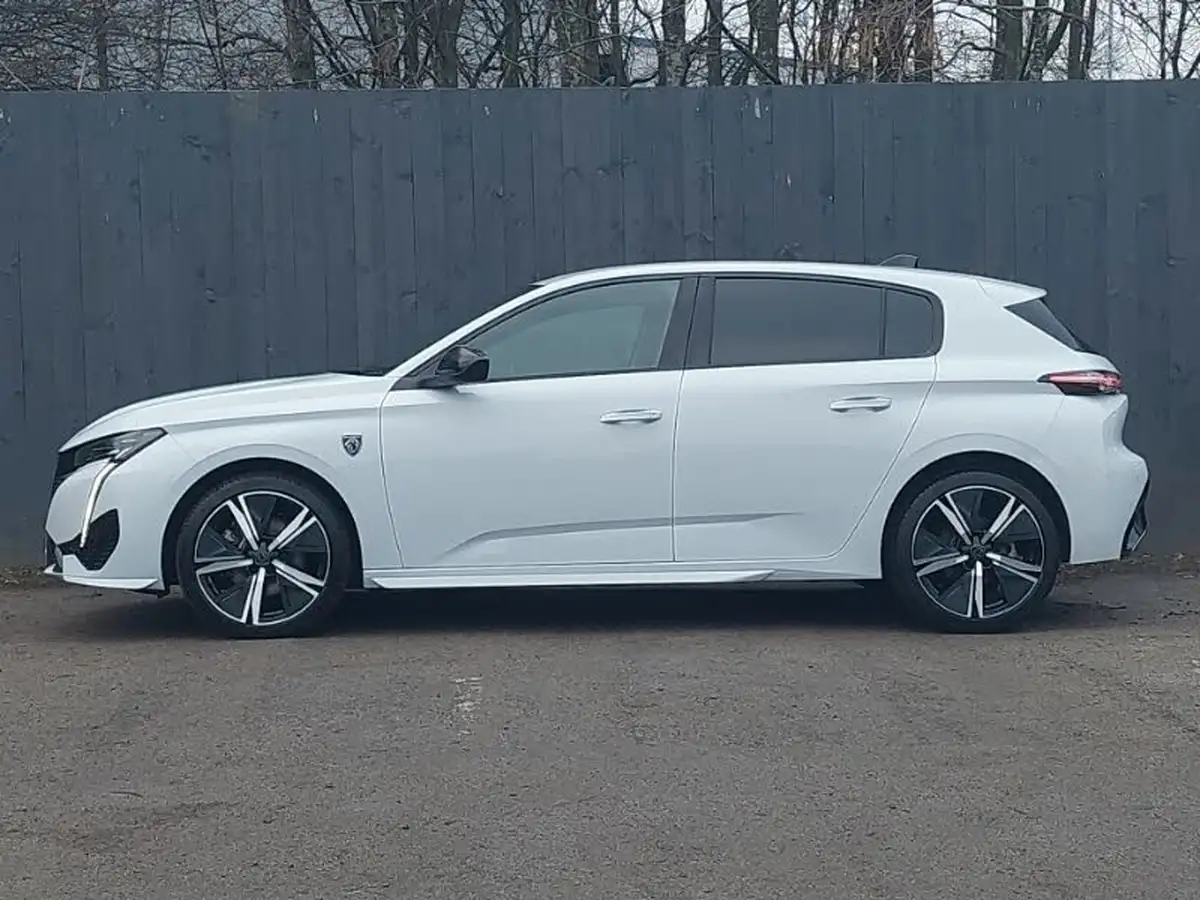 2023-peugeot-308-15-bluehdi-gt-130ps-big-3