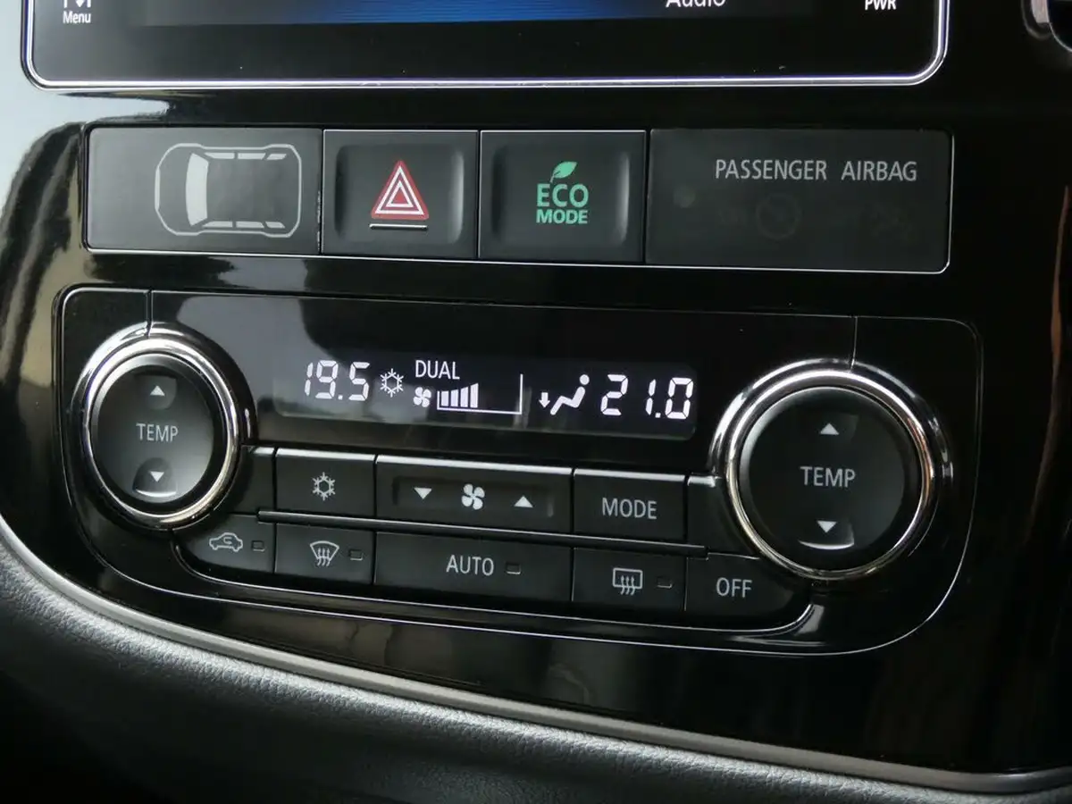 2018-mitsubishi-outlander-22di-d-4-leather-auto-big-21