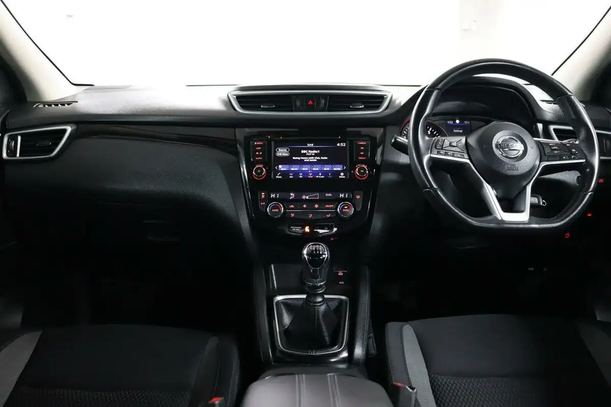 2021-nissan-qashqai-13-dig-t-acenta-premium-140ps-big-36