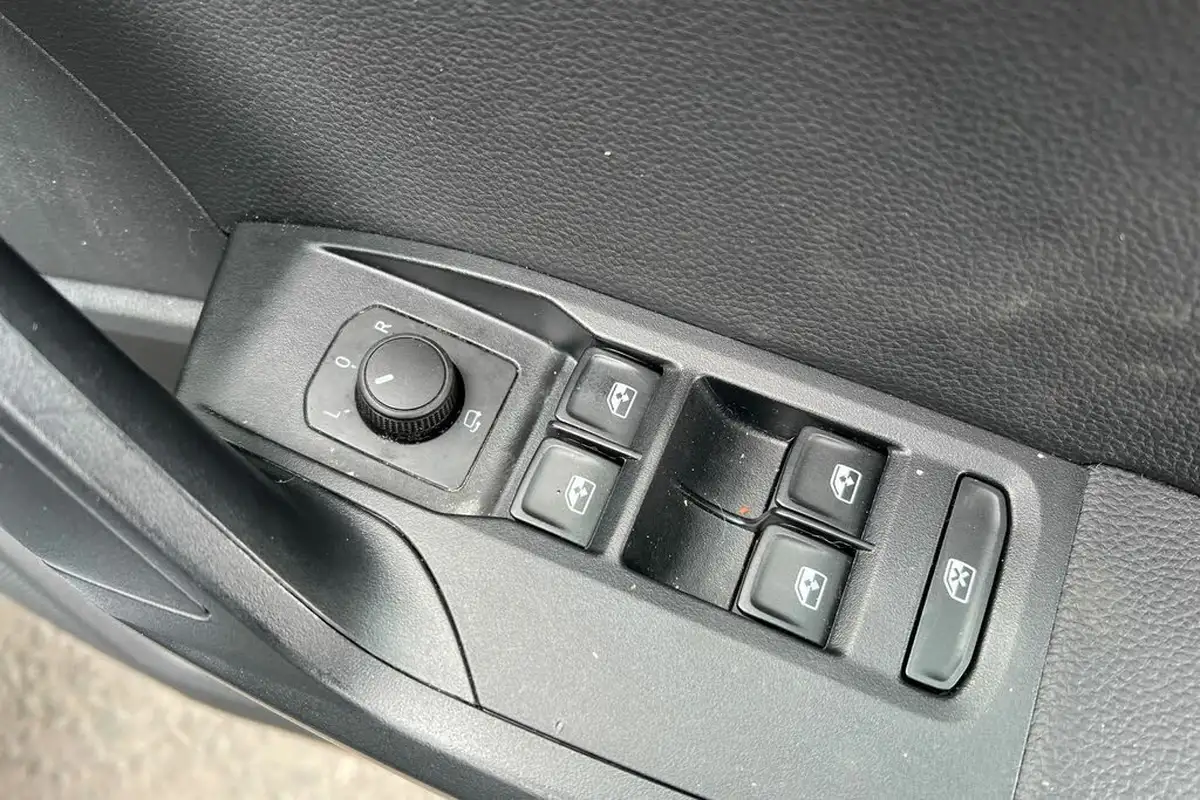 2024-seat-ibiza-10-tsi-fr-sport-115ps-dsg-big-18