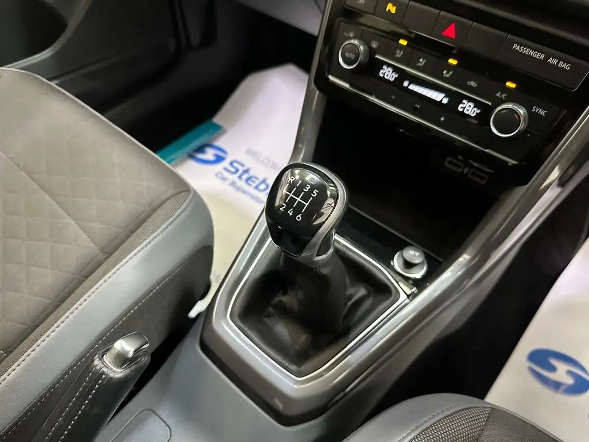 2019-volkswagen-t-cross-10-tsi-sel-big-18