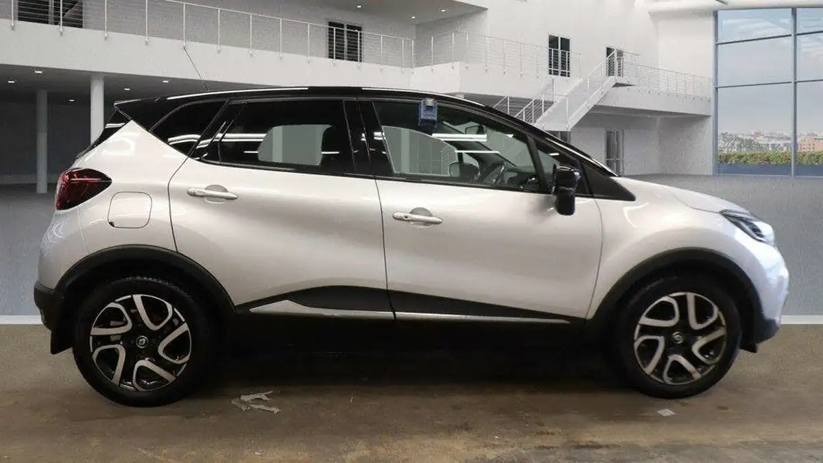 2017-renault-captur-09-tce-dynamique-s-nav-big-4
