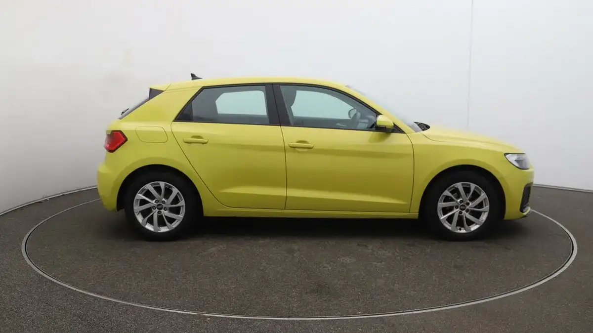 2020-audi-a1-10-25-tfsi-sport-big-40