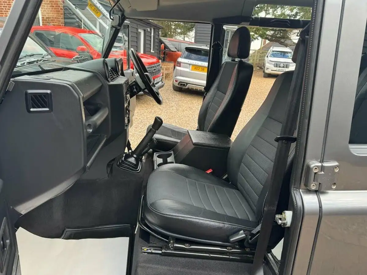 2008-land-rover-110-defender-24td-xs-station-wagon-5-drs-big-9