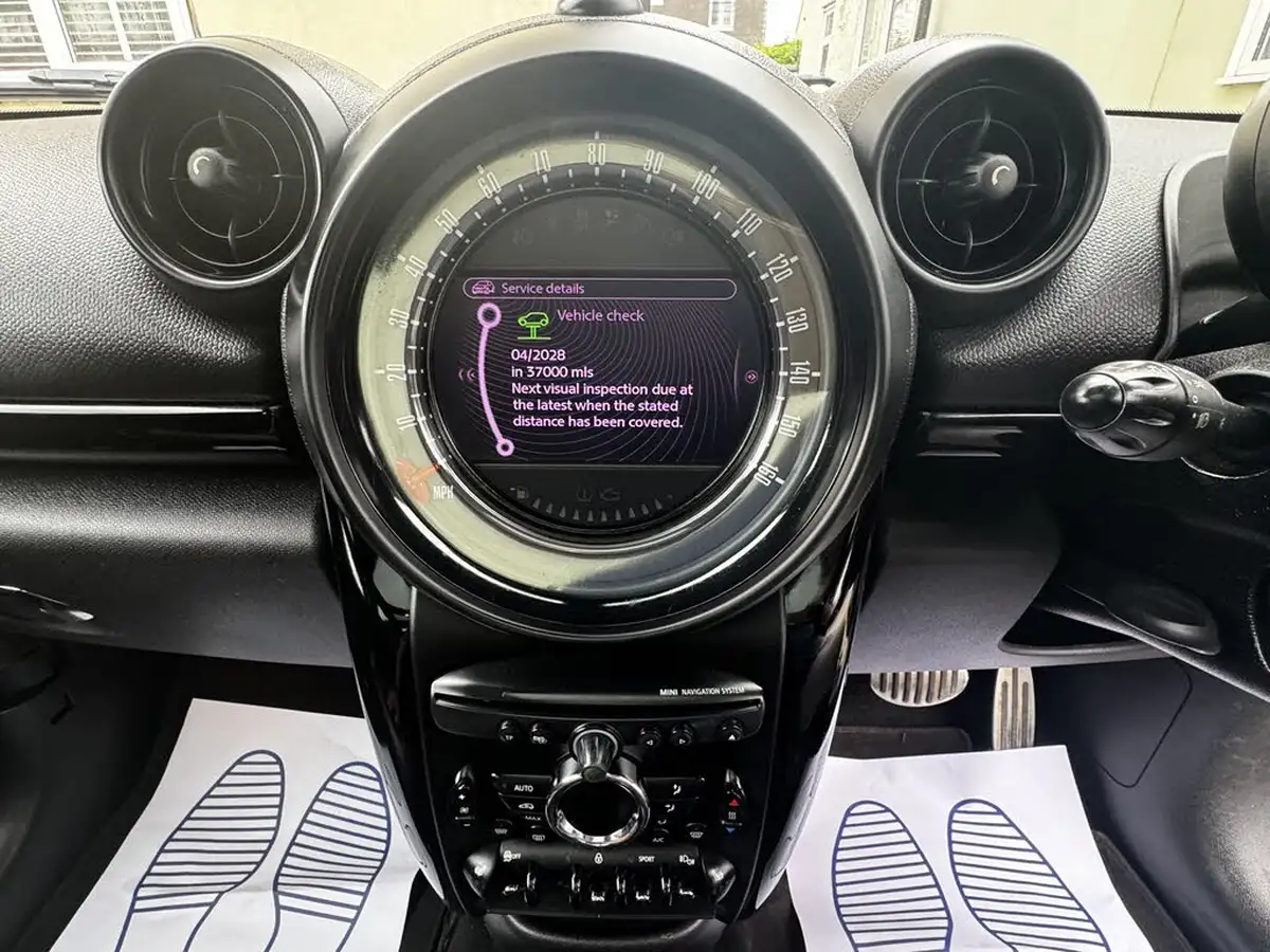2014-mini-countryman-16-john-cooper-works-chili-auto-big-43
