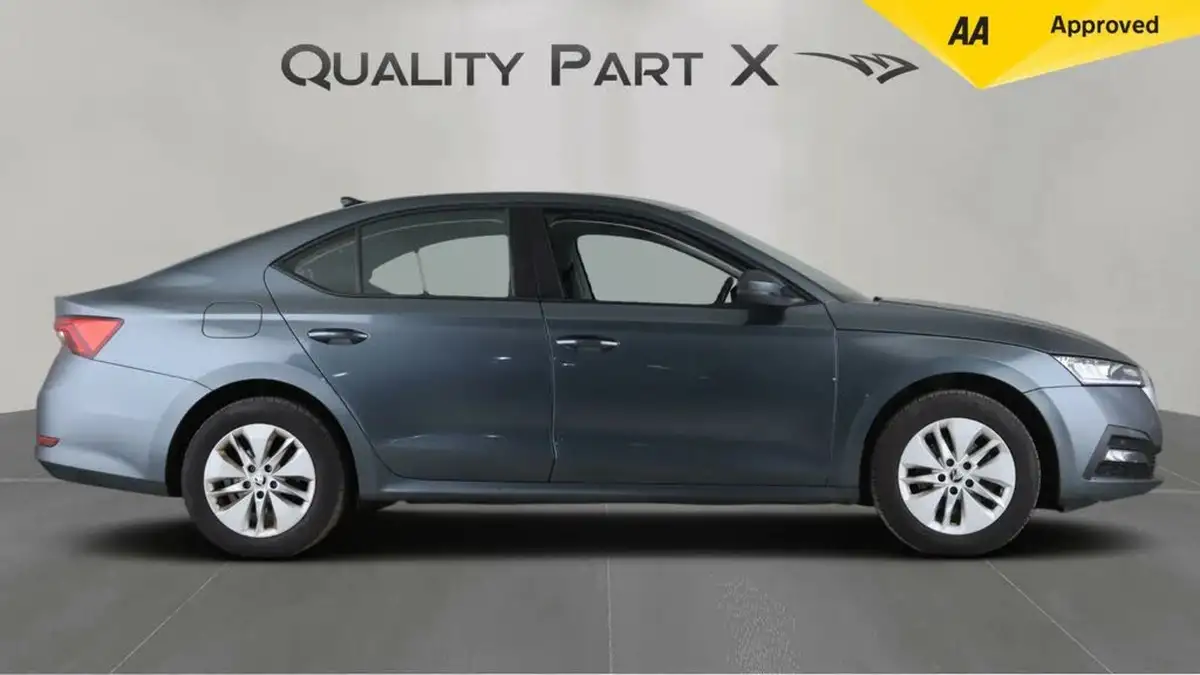 2021-skoda-octavia-10-tsi-se-technology-hatchback-big-7