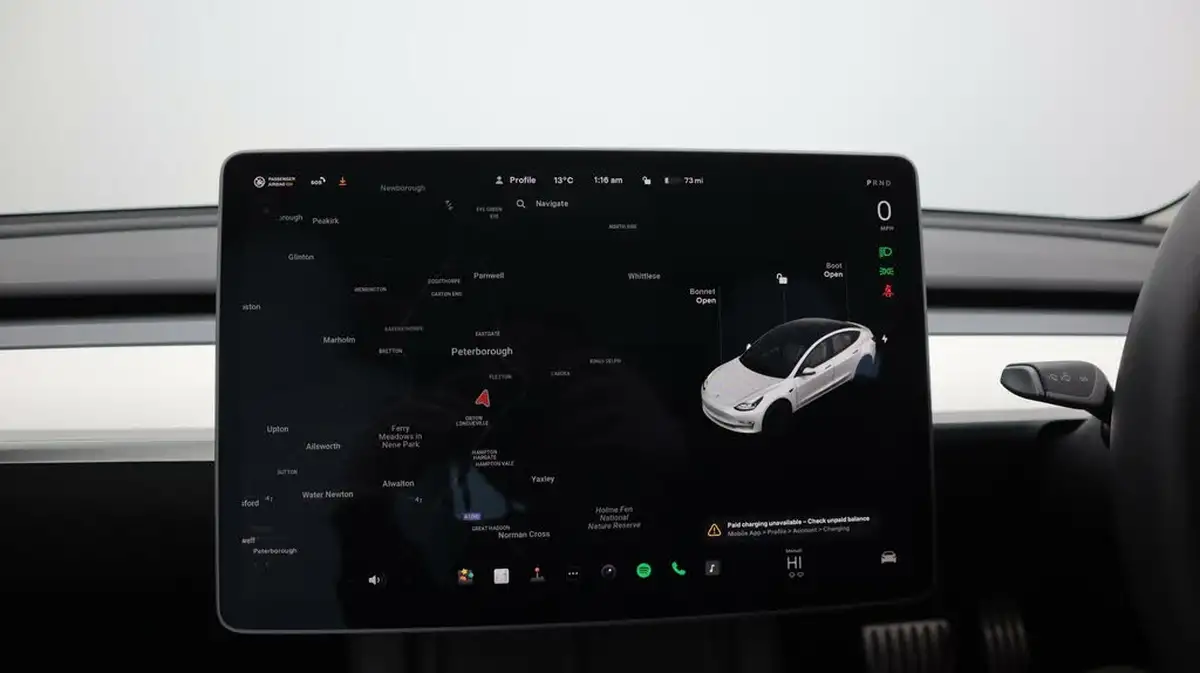 2021-tesla-model-3-e-performance-4x4-big-11