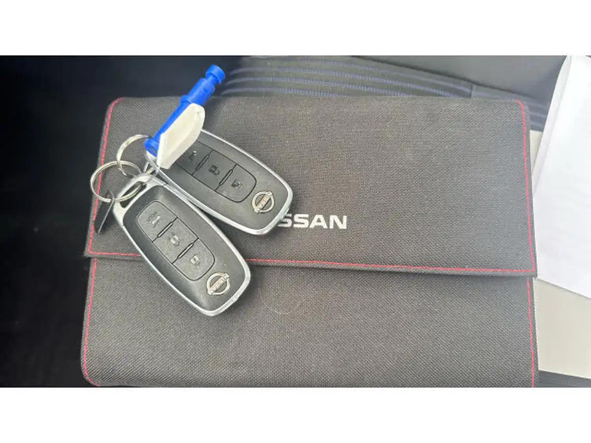 2022-nissan-qashqai-13-dig-t-tekna-158ps-xtronic-big-18