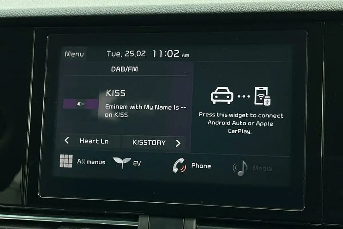 2022-kia-niro-ev-e-2-big-25