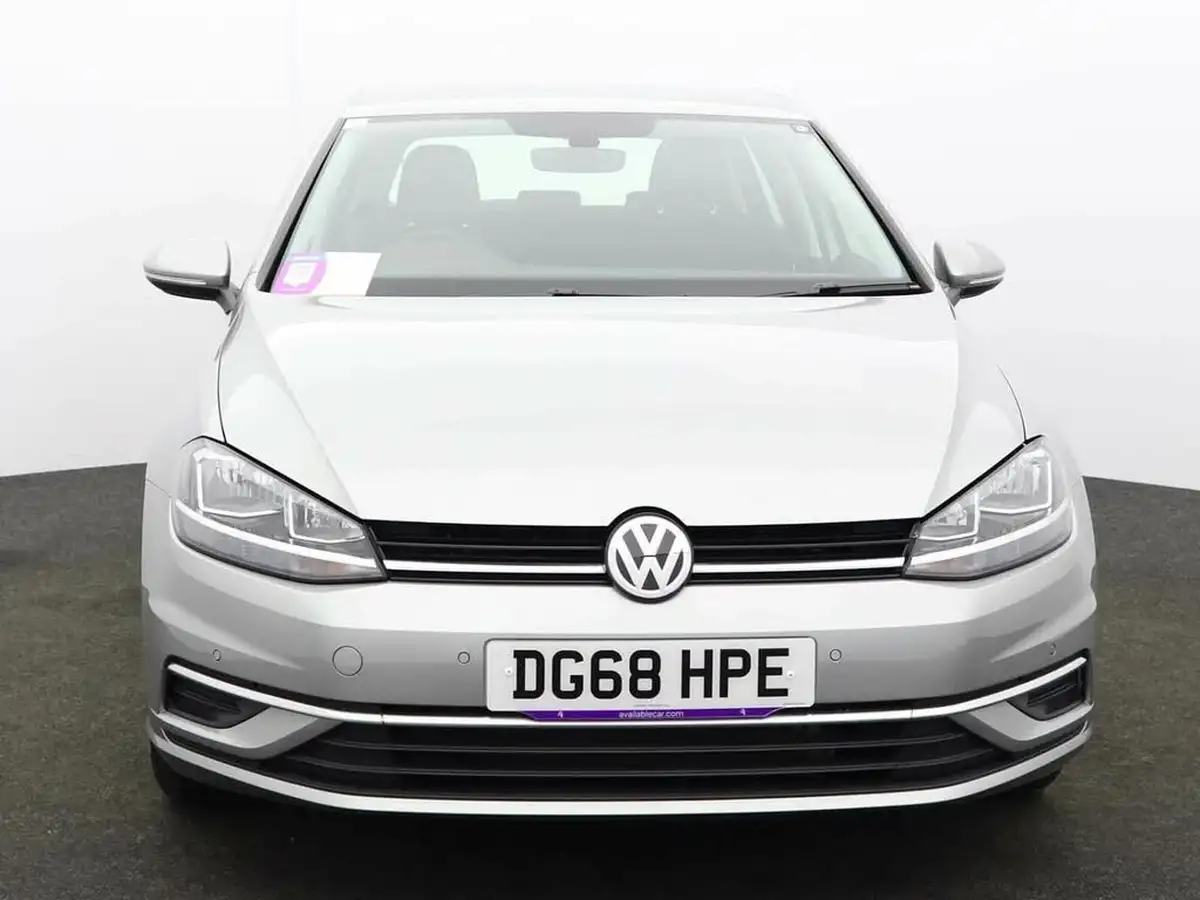 2018-volkswagen-golf-20tdi-se-nav-hatchback-5d-big-1