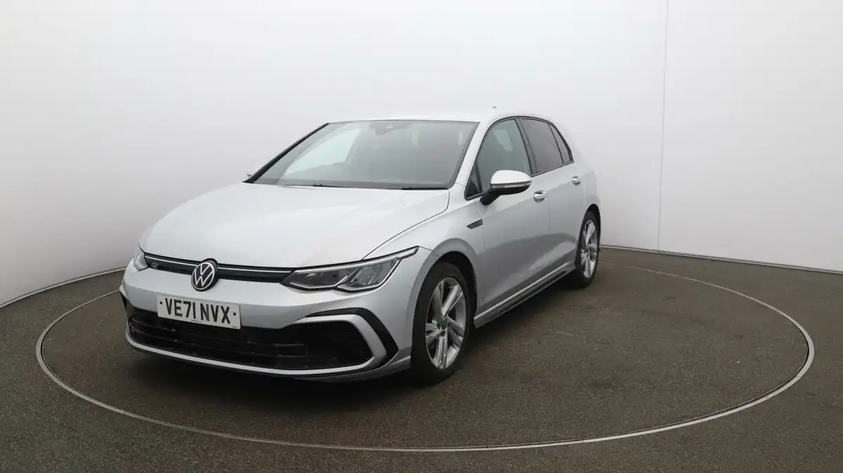 2022-volkswagen-golf-15-etsi-r-line-150ps-hatchback-big-29