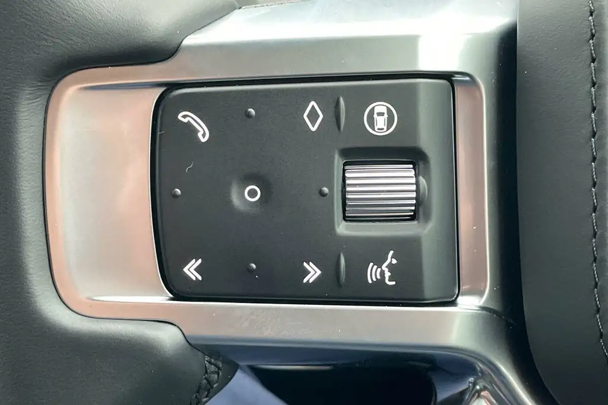 2024-land-rover-discovery-30-d350-dynamic-hse-big-23