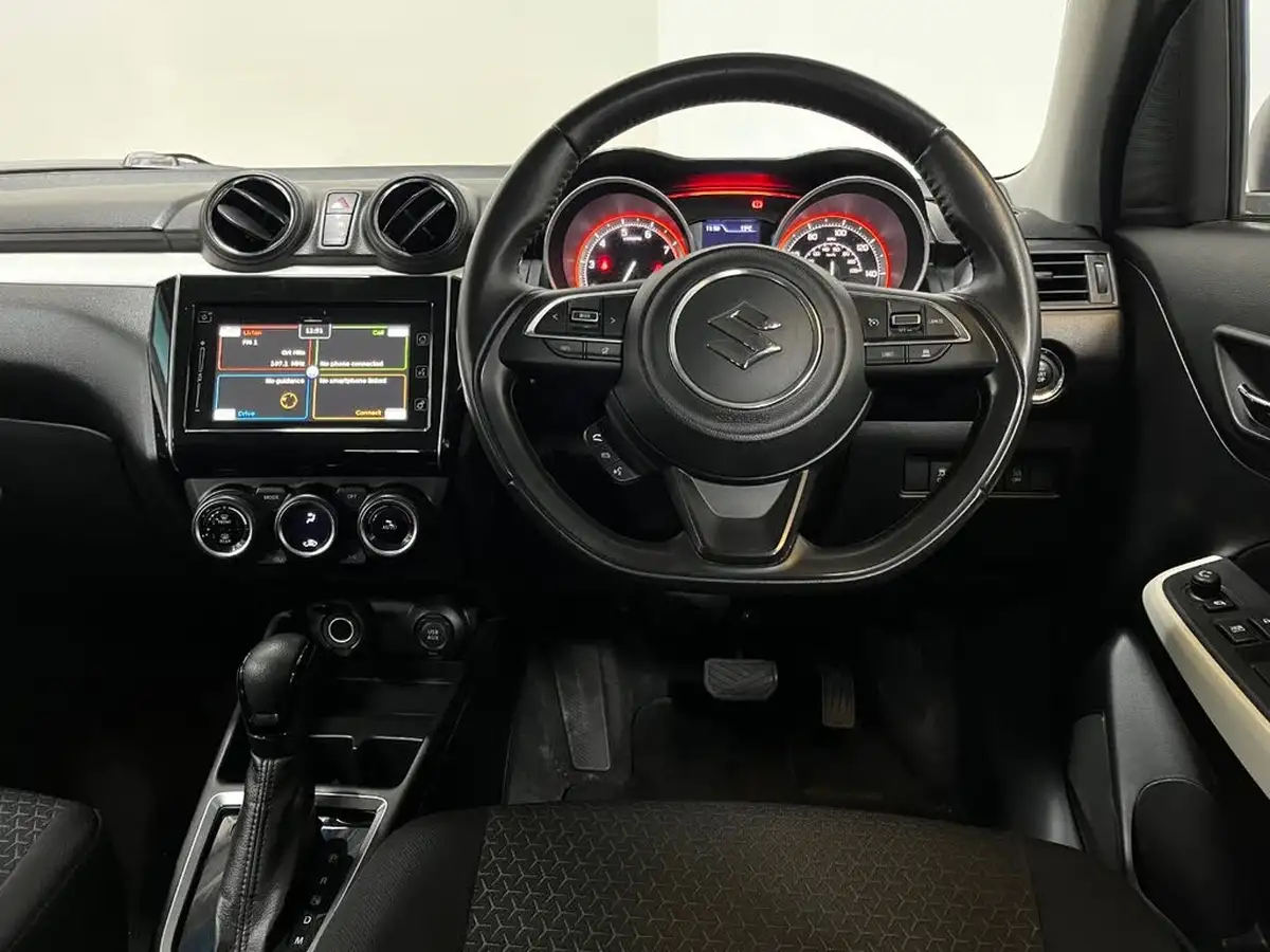 2018-suzuki-swift-10-boosterjet-sz5-111ps-auto-big-5