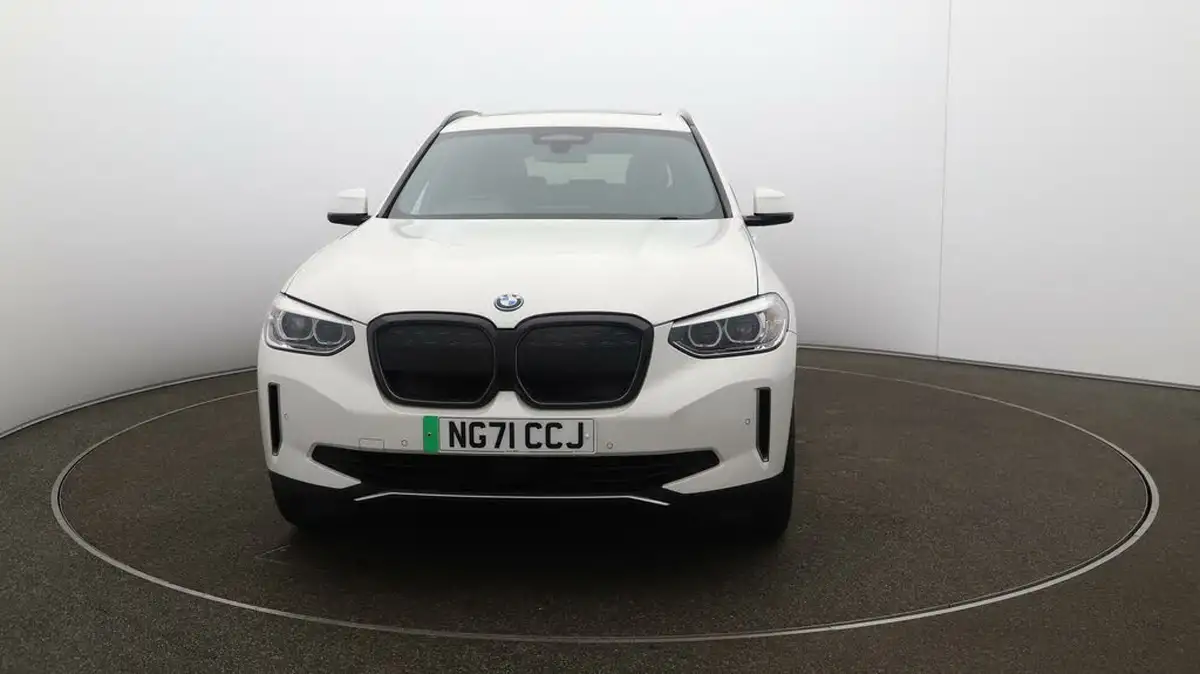 2021-bmw-ix3-e-premier-edition-big-2