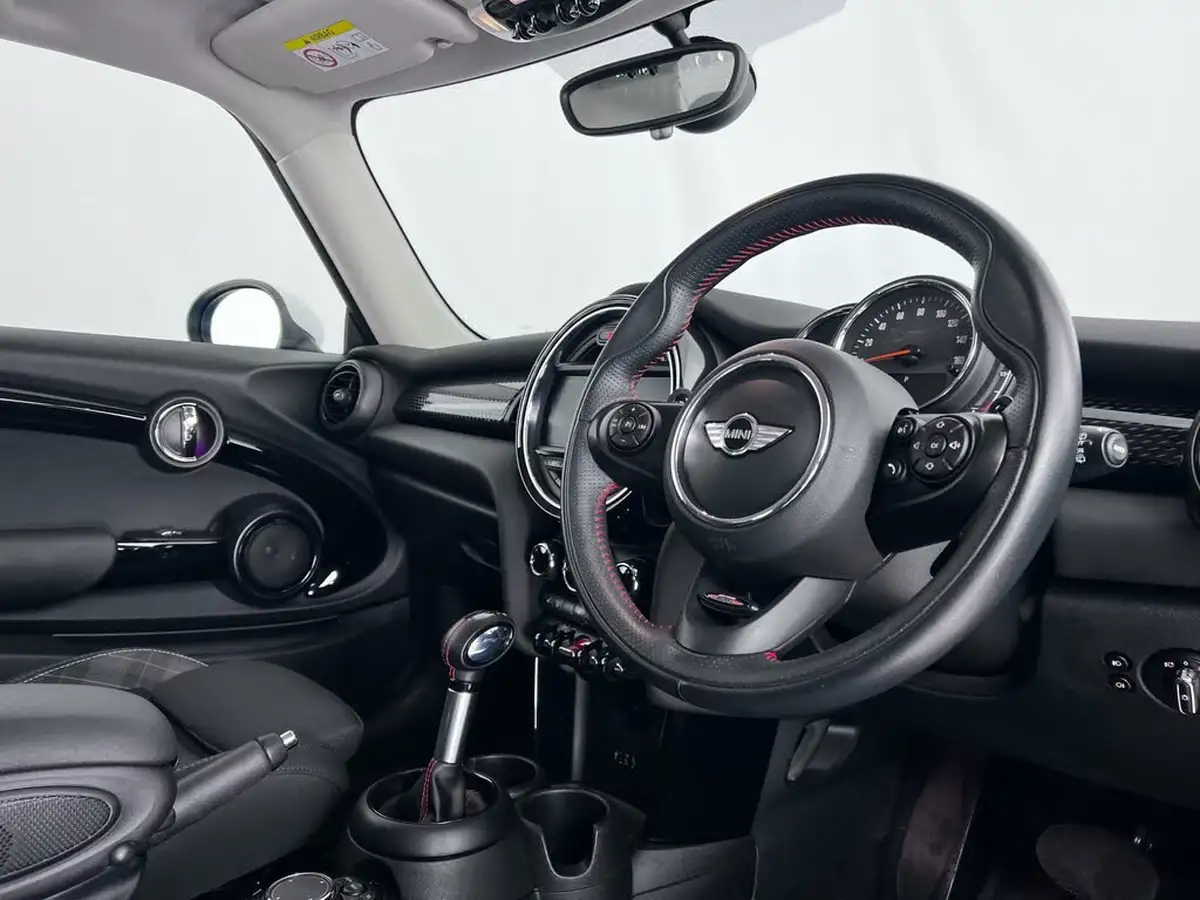 2017-mini-cooper-20-cooper-s-ss-hatchback-3d-sport-auto-big-12