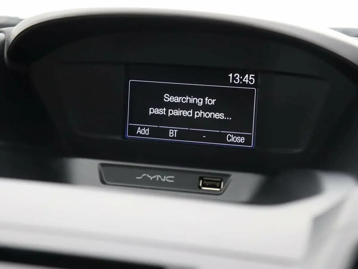 2019-ford-kuga-20tdci-zetec-150ps-awd-ss-big-13