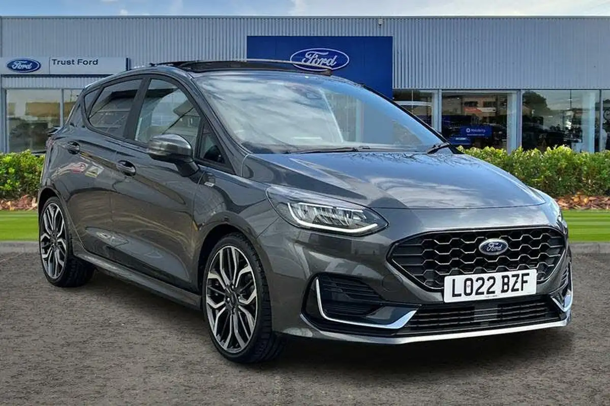 2022-ford-fiesta-10t-st-line-vignale-125ps-hybrid-mhev-5d-big-0