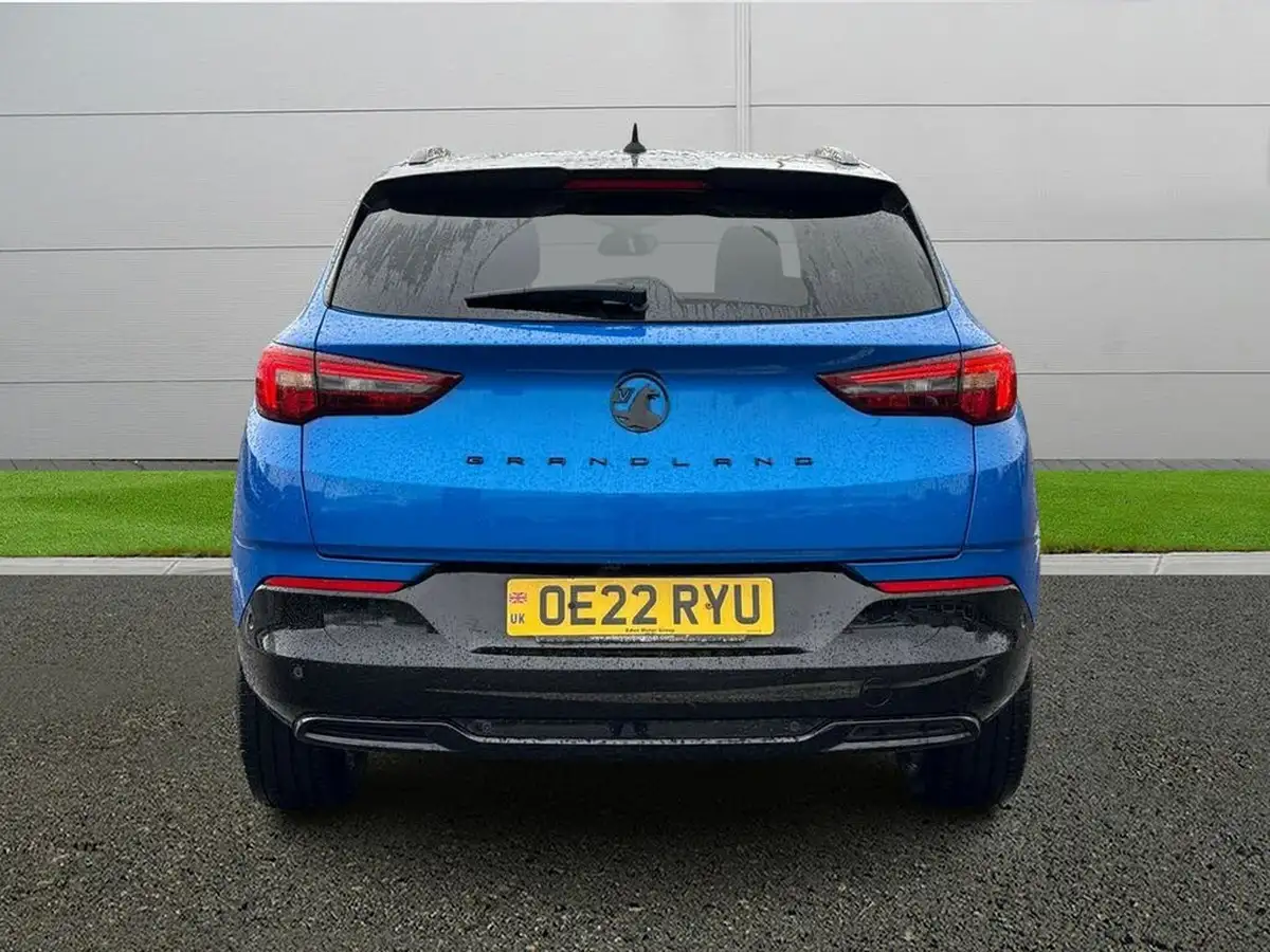 2022-vauxhall-grandland-12-gs-line-big-5