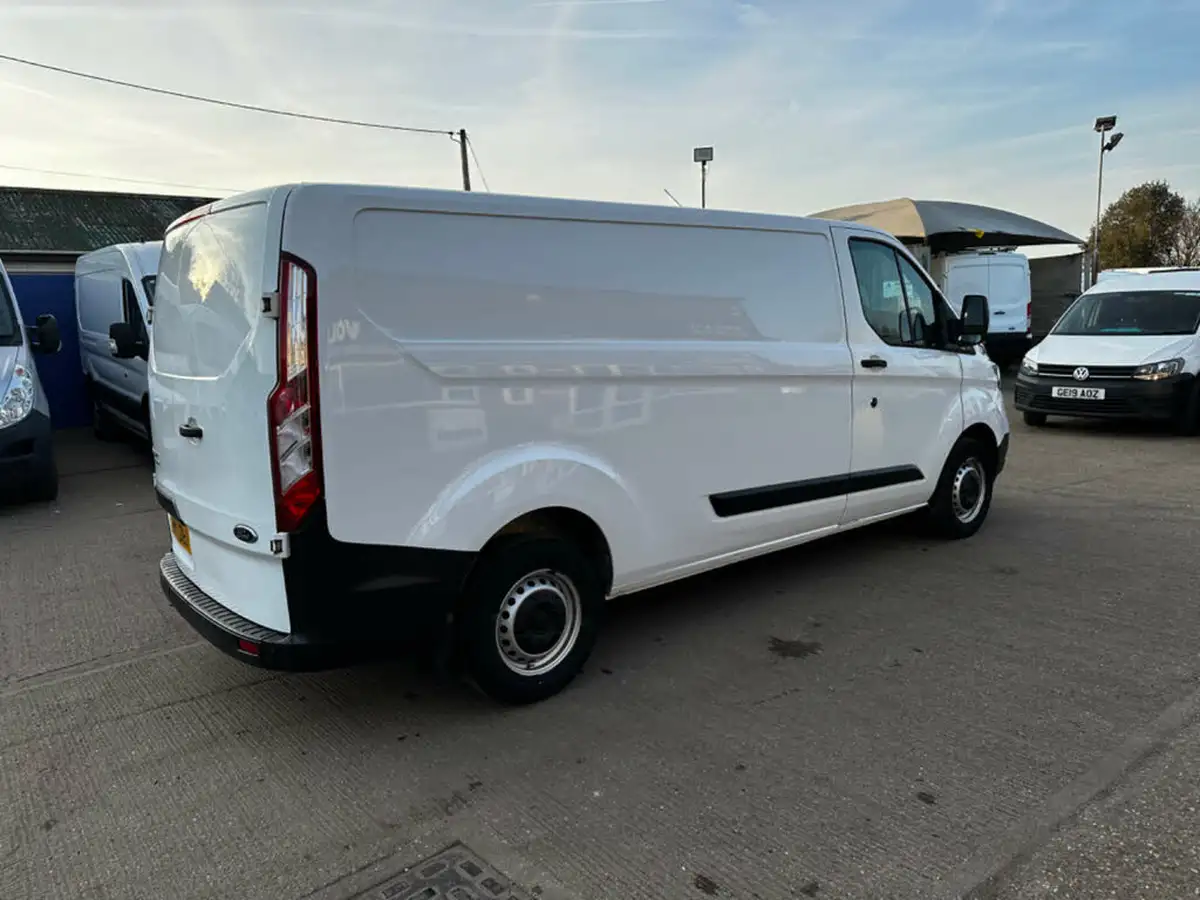 2021-ford-transit-custom-20tdci-300-l2h1-leader-130pseu6dt-panel-van-big-10