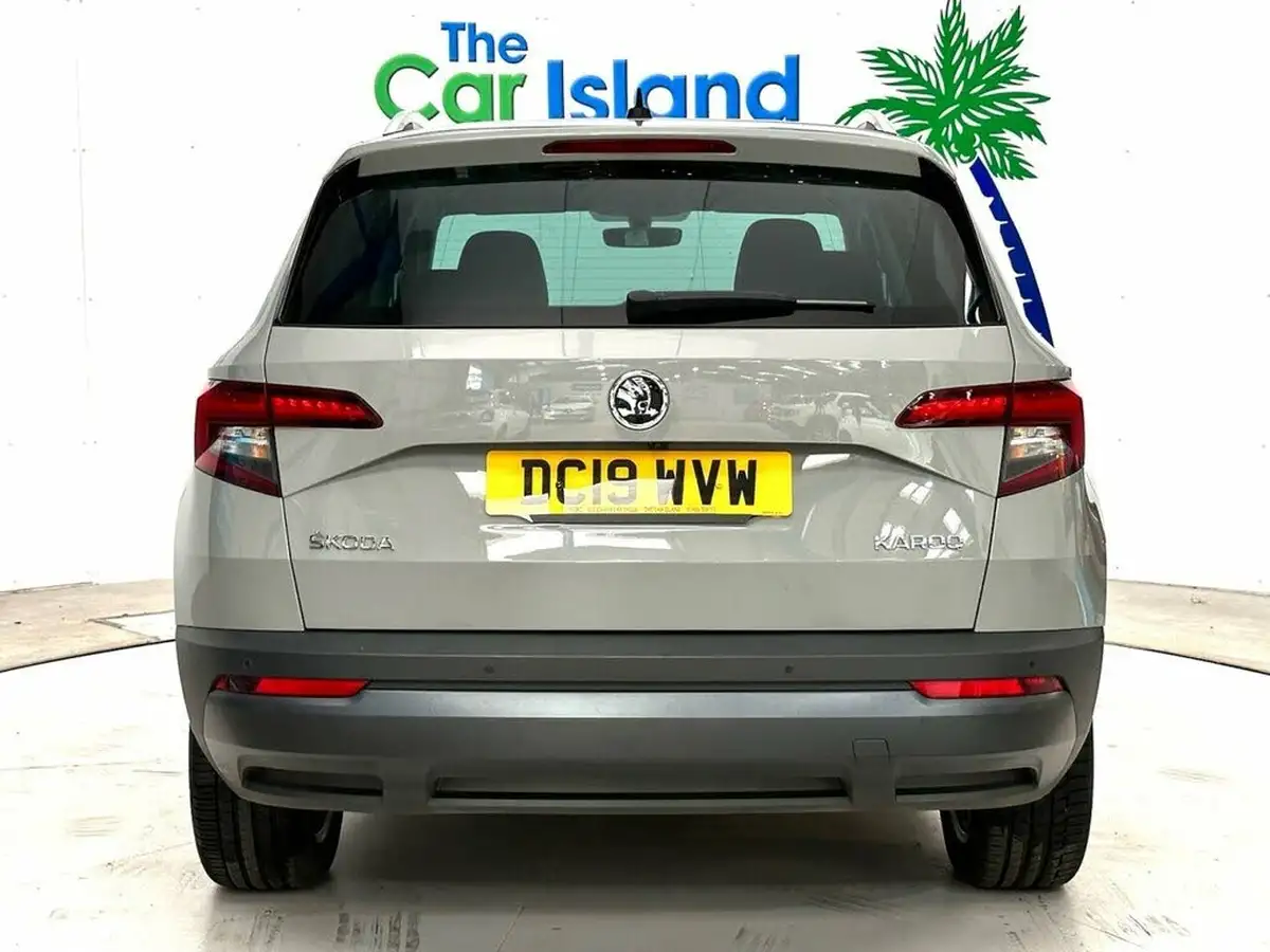 2019-skoda-karoq-20tdi-se-l-150ps-4x4-dsg-big-6
