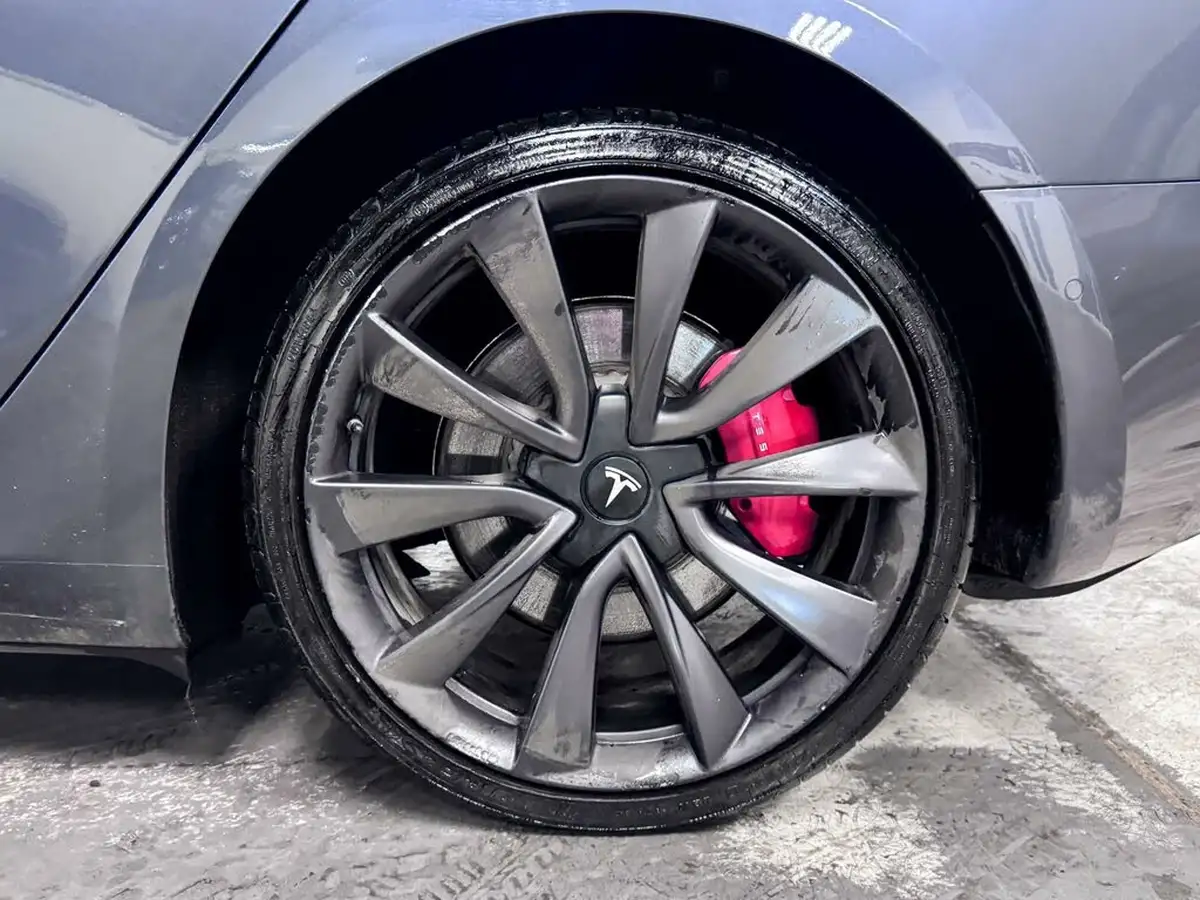 2019-tesla-model-3-e-4x4-performance-pack-big-56