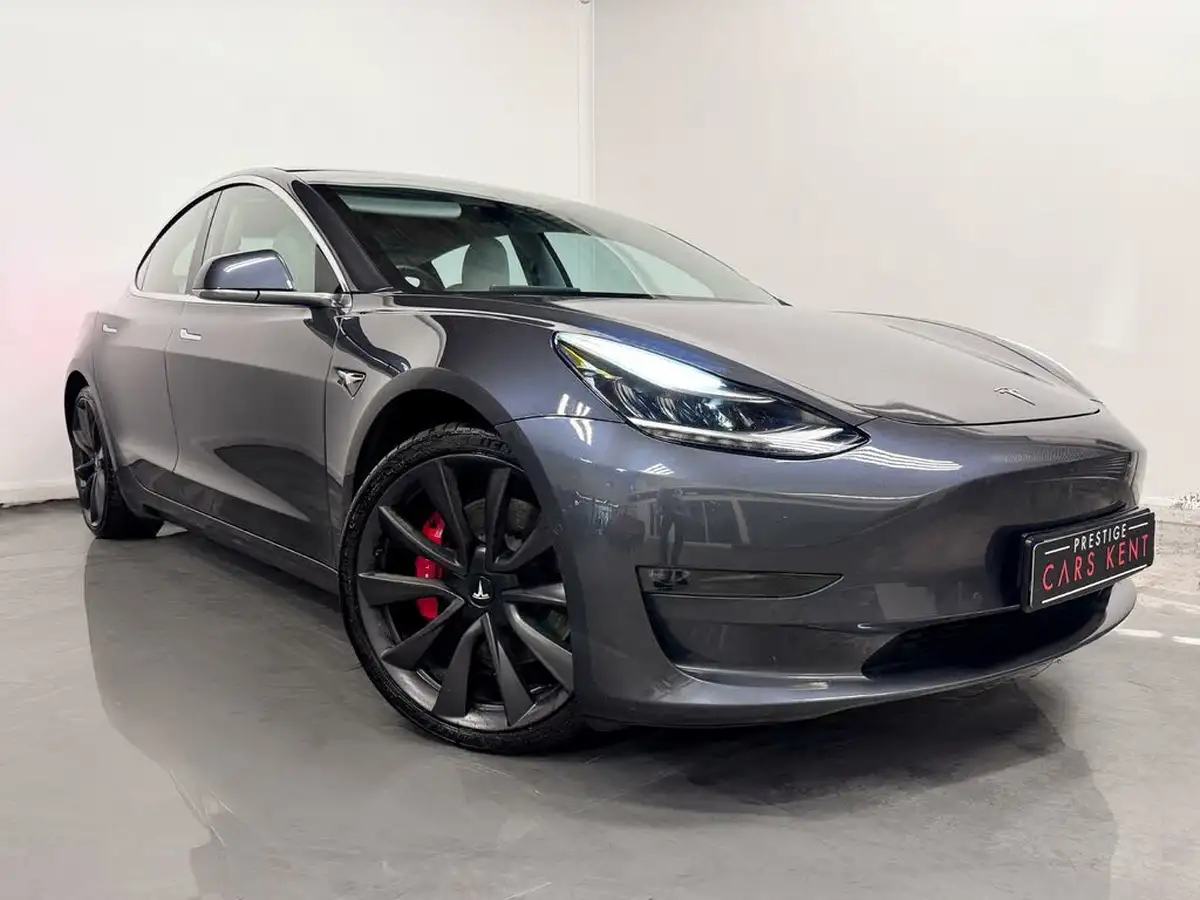 2019-tesla-model-3-e-4x4-performance-pack-big-8
