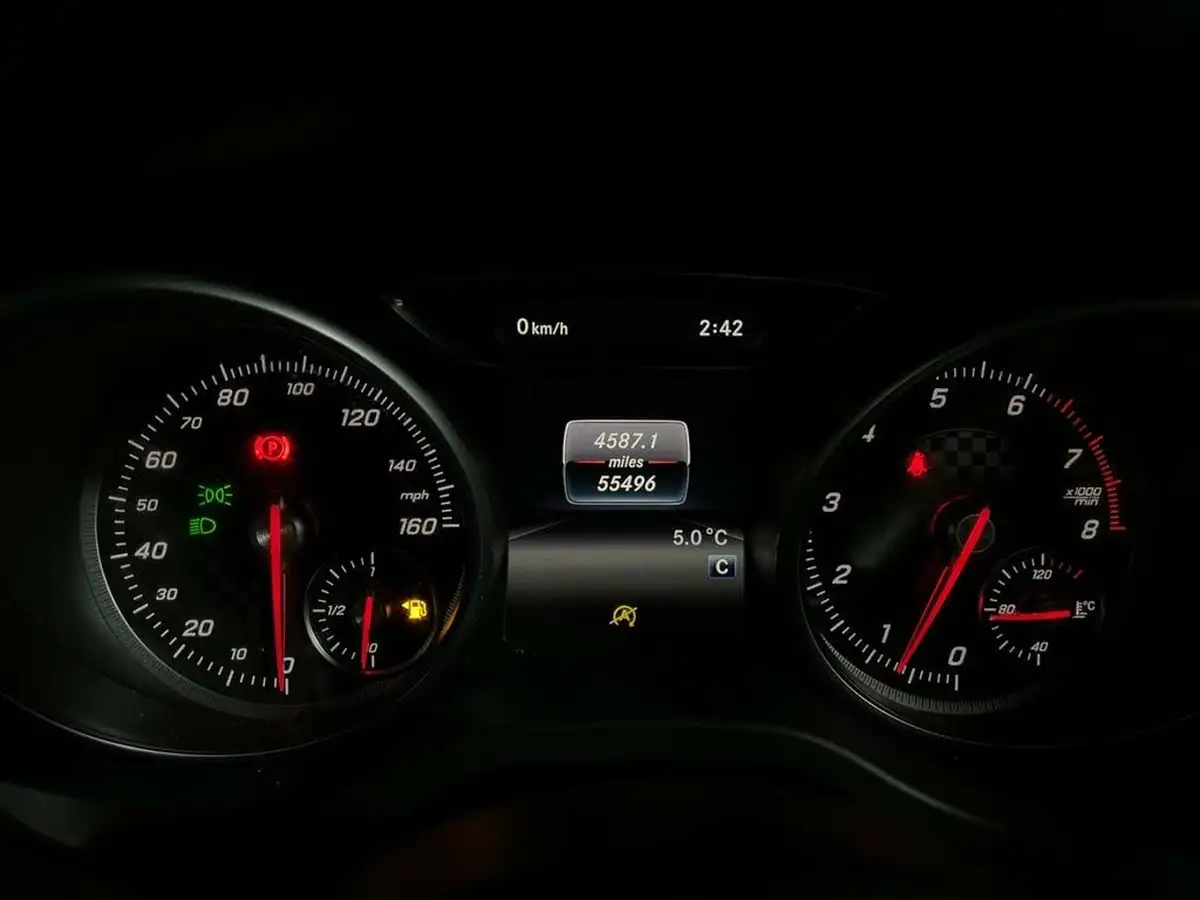 2016-mercedes-benz-a-class-16-a160-amg-line-ss-big-17