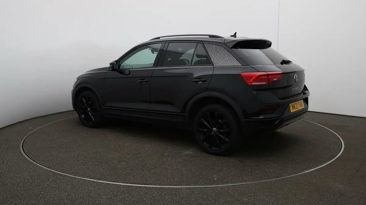 2021-volkswagen-t-roc-10-tsi-black-edition-110ps-big-33