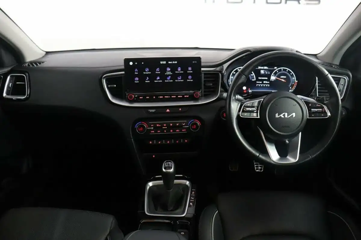 2021-kia-xceed-15-t-gdi-4-big-8