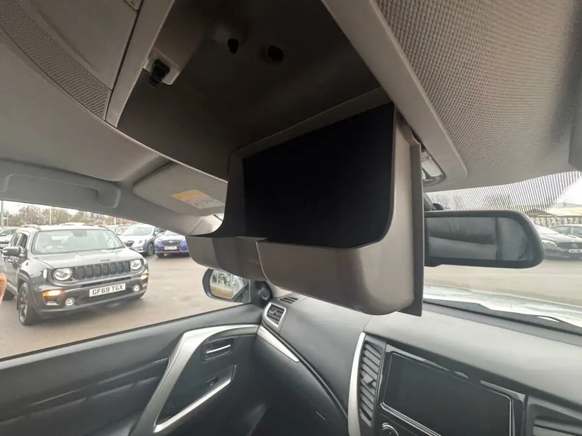2021-mitsubishi-shogun-sport-24di-d-3-big-38
