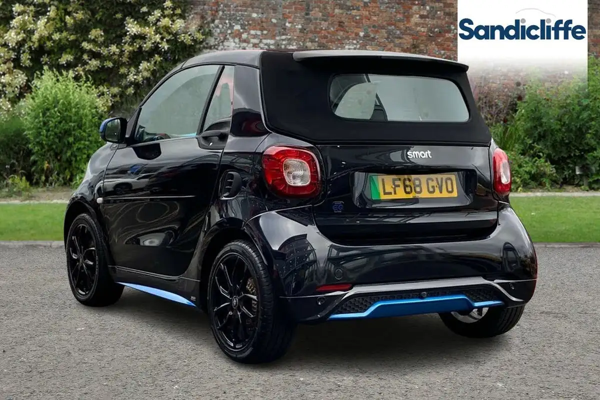 2018-smart-fortwo-eq-edition-nightsky-cabriolet-big-2