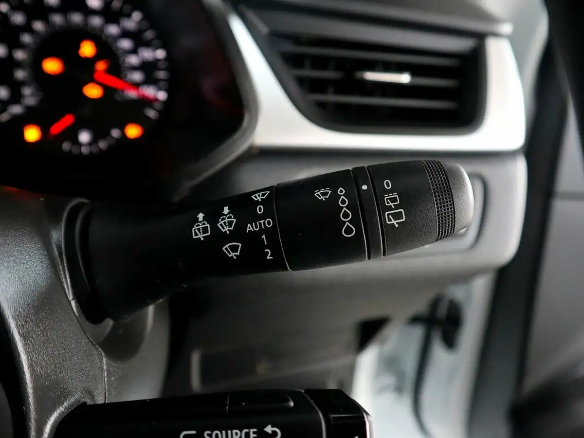 2023-renault-captur-10-tce-evolution-big-23