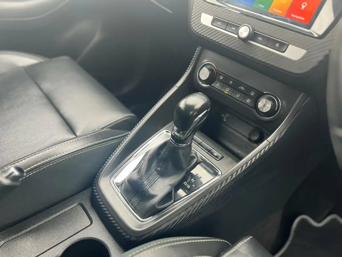2019-mg-zs-suv-10t-gdi-exclusive-109bhp-big-18